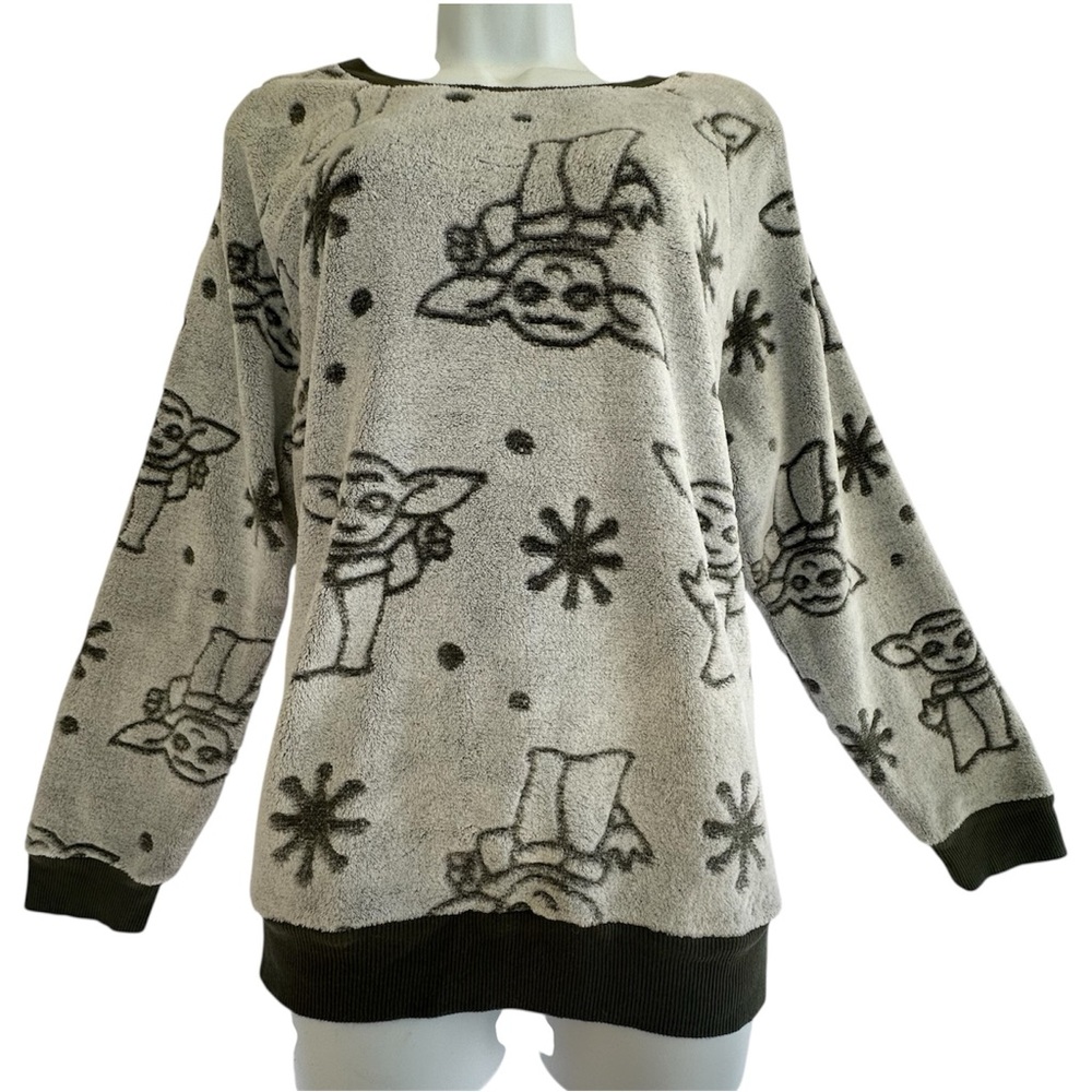 Star Wars The Mandolorian Novelty Grogu Baby Yoda Wmn Sweater Size XL Super Soft